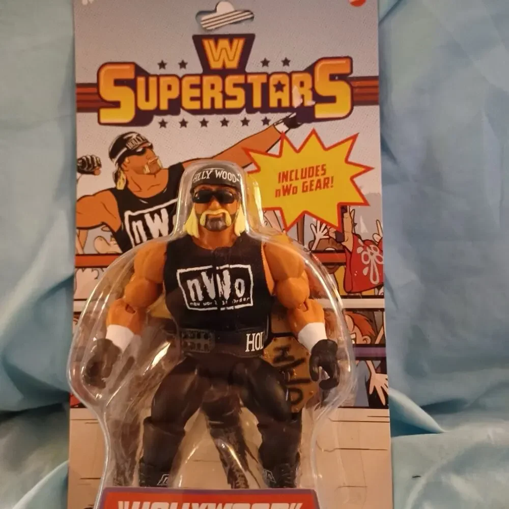 HULK HOGAN MATTEL WAL-MART EXCLUSIVE WWE SUPERSTARS ACTION FIGURES RETRO STYLE